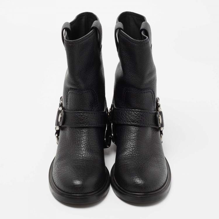 مملوكة مسبقًا Miu Miu Black Leather Harness Moto Boots Size 40
