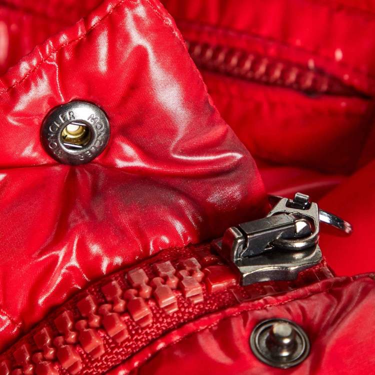 Pre Owned Moncler Red Nylon Zip-Up Puffer Tib Gilet Jacket M