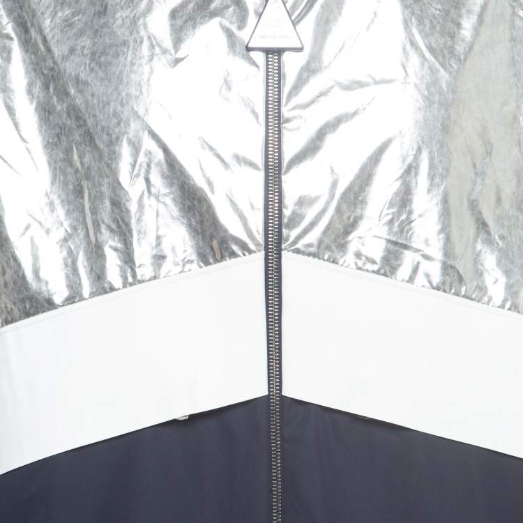 Pre Owned Moncler Silver/Navy Blue Synthetic Quinic Hooded Jacket L