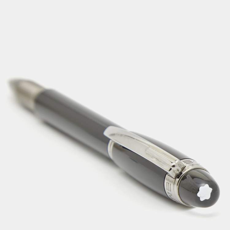 Pre Owned Montblanc StarWalker Black Resin Silver Tone Rollerball Pen