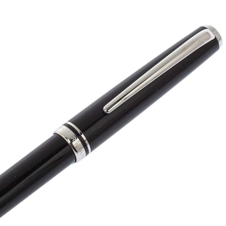 Pre Owned Montblanc Black Resin Platinum Finish Ballpoint Pen