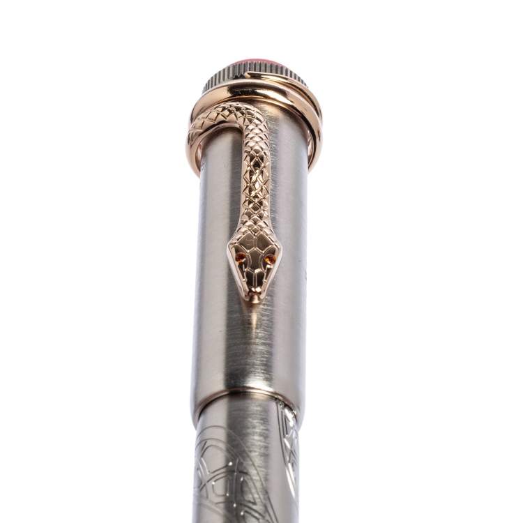 مملوكة مسبقًا Montblanc Heritage Rouge et Noir Solitaire Serpent Platinum Coated Limited Edition Rollerball Pen