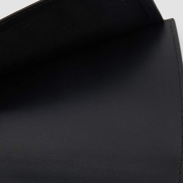 مملوكة مسبقًا Montblanc Black Leather Meisterstück Passport Holder