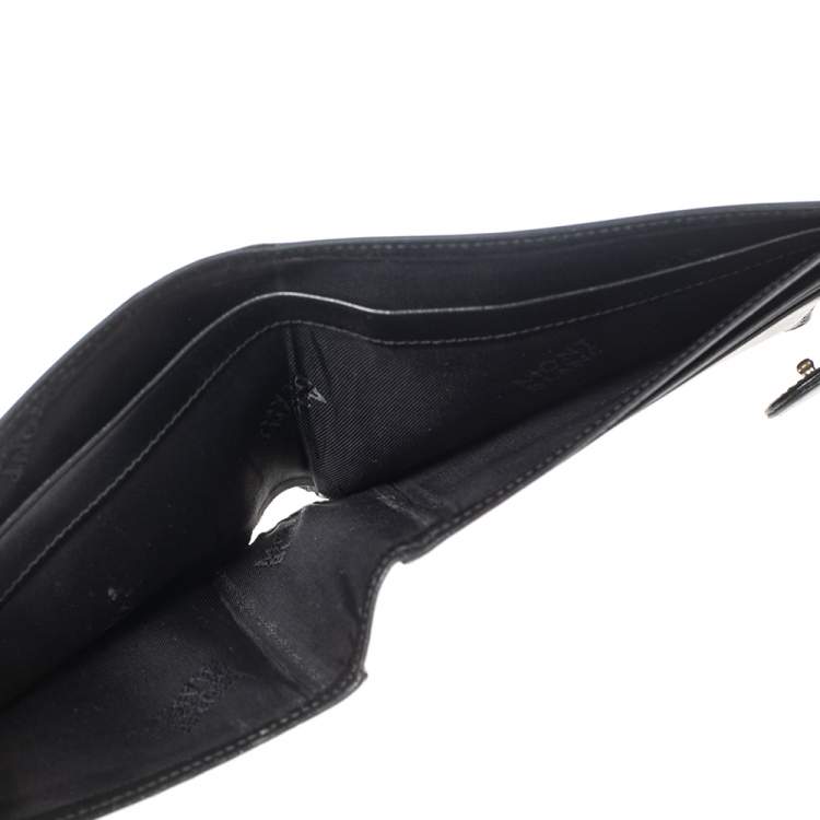 مملوكة مسبقًا Montblanc Black Leather Meisterstuck Bifold Wallet 