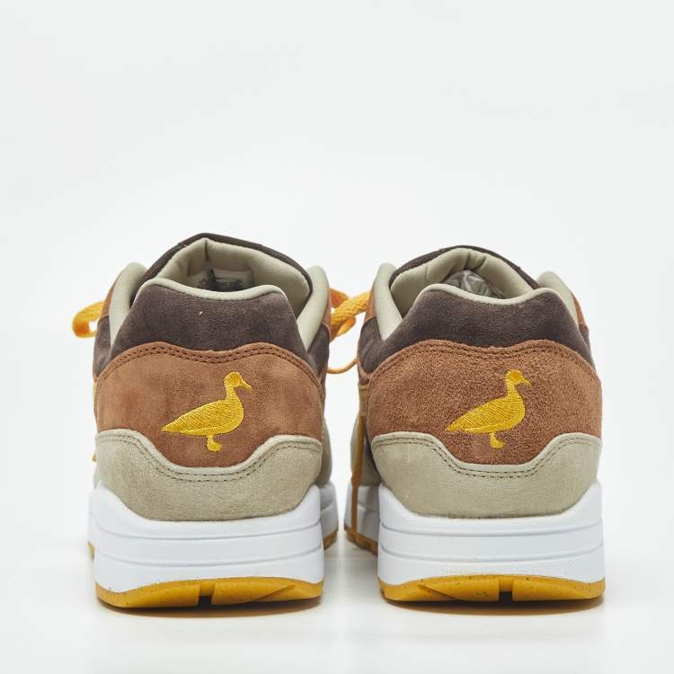 Pre Owned حذاء رياضي نايك اير ماكس 1 شبك و جلد شامواه أخضر / أبيض بطيخ مقاس 45