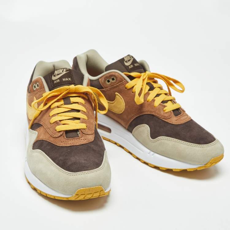 Pre Owned حذاء رياضي نايك اير ماكس 1 شبك و جلد شامواه أخضر / أبيض بطيخ مقاس 45