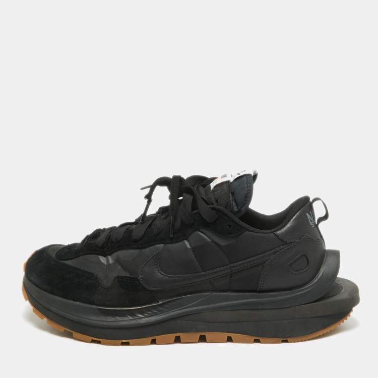 Nike x Sacai Black Leather and Nylon VaporWaffle Black Gum Sneakers Size 46 Nike x Sacai TLC