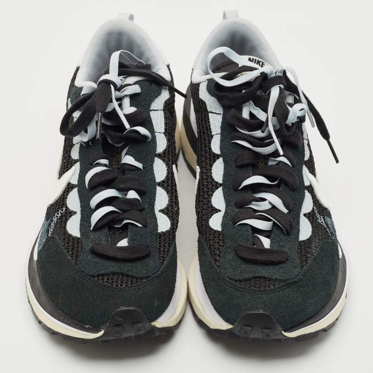 Pre Owned Nike x Sacai Black/White Mesh and Suede Vaporwaffle Sneakers Size 43