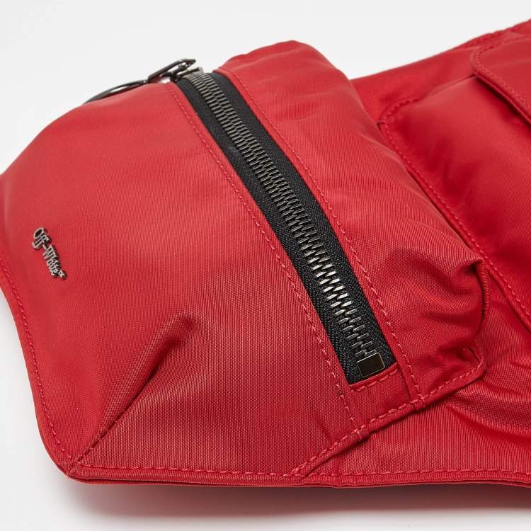 مملوكة مسبقًا Off-White Red Nylon Messenger Bag