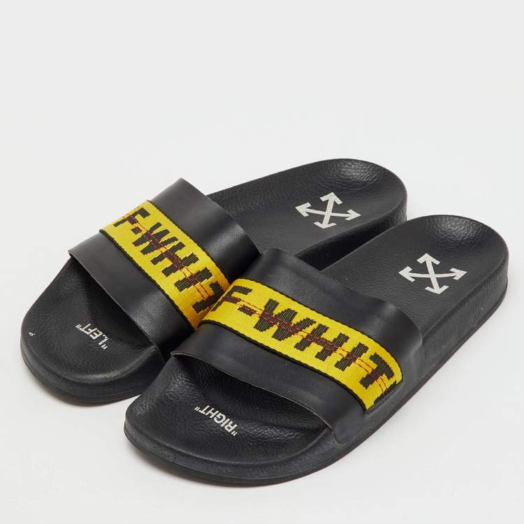 مملوكة مسبقًا صندل سلايد فلات أوف وايت جلد أسود قماش لوجو كبير صناعي مقاس 43