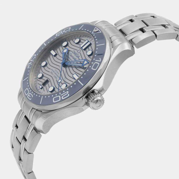 Pre Owned Omega Grey Stainless Steel Seamaster Diver 210.30.42.20.06.001 Automatic Men's Wristwatch 42 mm