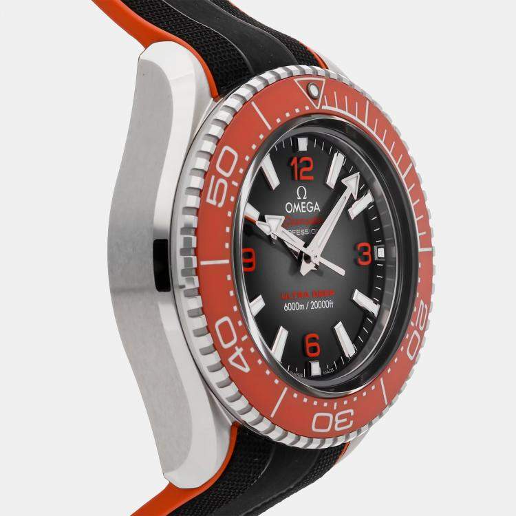 Pre Owned ساعة يد رجالية أوميغا سيماستر بلانيت أوشن 6000M ألترا ديب 215.32.46.21.06.001 أوتوماتيكية رمادية ستانلس ستيل 45 ملم