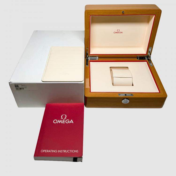 Pre Owned Pre-Owned Omega Seamaster Planet Ocean 600m 215.32.44.21.01.001 Automatic 43 mm