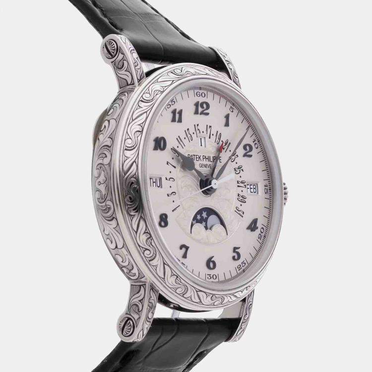 Pre Owned باتيك فيليب جراند كومبليكايشنز روزنامة أبدية 5160/500G-001 مستعملة