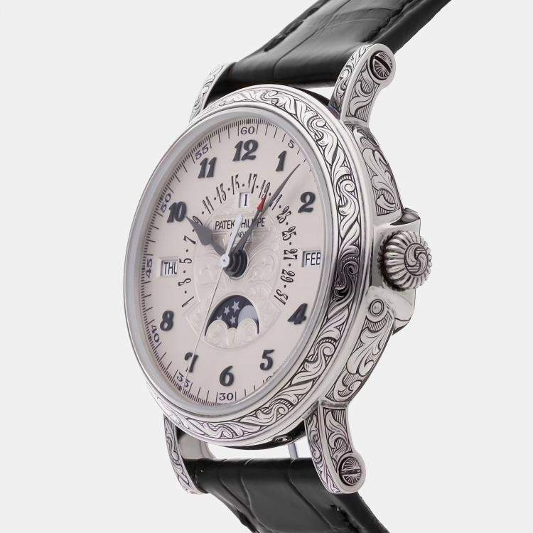 Pre Owned باتيك فيليب جراند كومبليكايشنز روزنامة أبدية 5160/500G-001 مستعملة