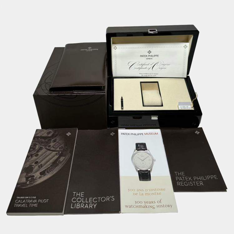 Pre Owned Pre-Owned Patek Philippe Complications Calatrava Pilot Travel Time 5524G-001 Blue Automatic 18k White Gold Men's Wristwatch 42 MM