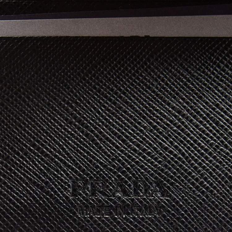 Pre Owned Prada Saffiano Leather Triangle Logo Bifold Wallet