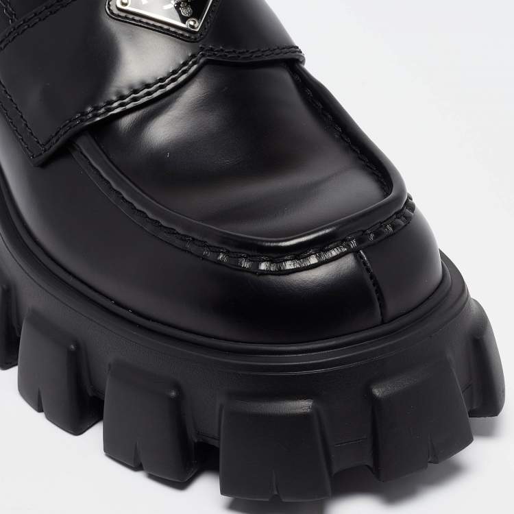 مملوكة مسبقًا Prada Black Leather Monolith Chunky Loafers Size 43.5