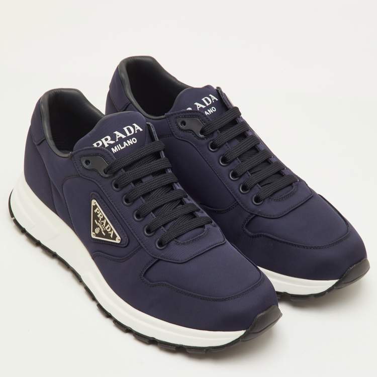 Pre Owned Prada Prax 01 Size 41.5 Navy Blue Nylon Low Top Sneakers