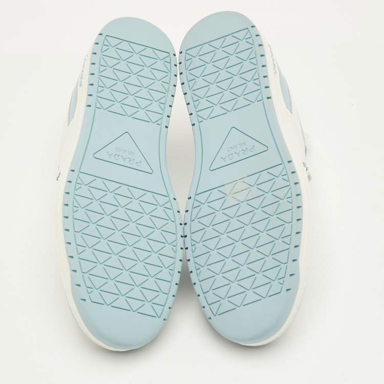 Pre Owned حذاء رياضي برادا جلد أبيض/أزرق داونتاون بعنق قصير مقاس 41