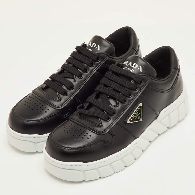 Pre Owned Prada Logo Plaque Size 41.5 Black Leather Lace Up Sneakers