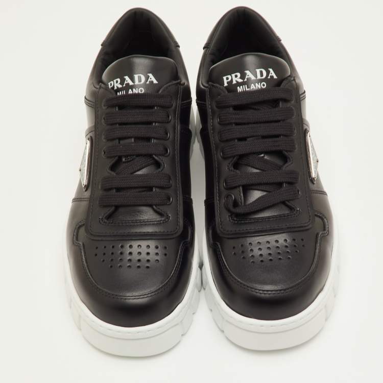 Pre Owned Prada Logo Plaque Size 41.5 Black Leather Lace Up Sneakers