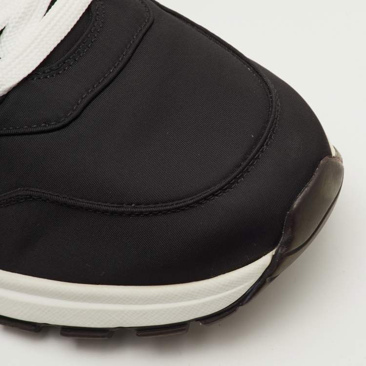 مملوكة مسبقًا حذاء رياضي برادا براكس جلد أسود منخفض من أعلى مقاس 43