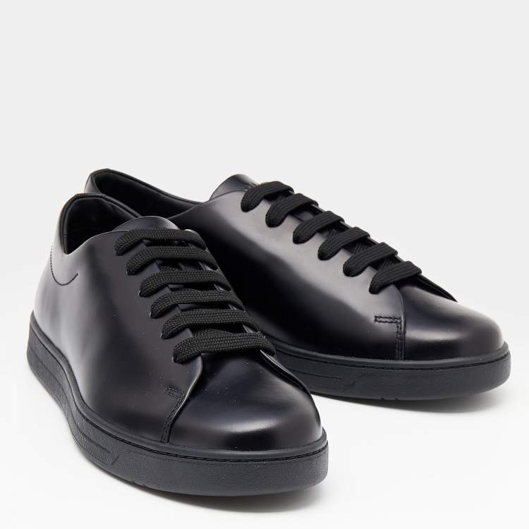 مملوكة مسبقًا Prada Black Leather Low Top Sneakers Size 41.5