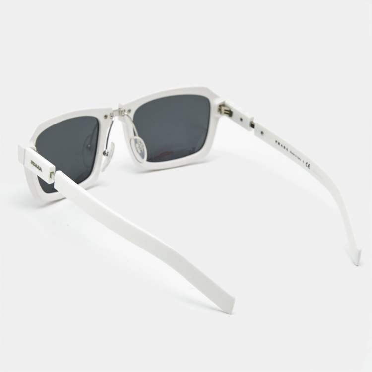 Pre Owned Prada White/Black SPR 09X Rectangle Sunglasses