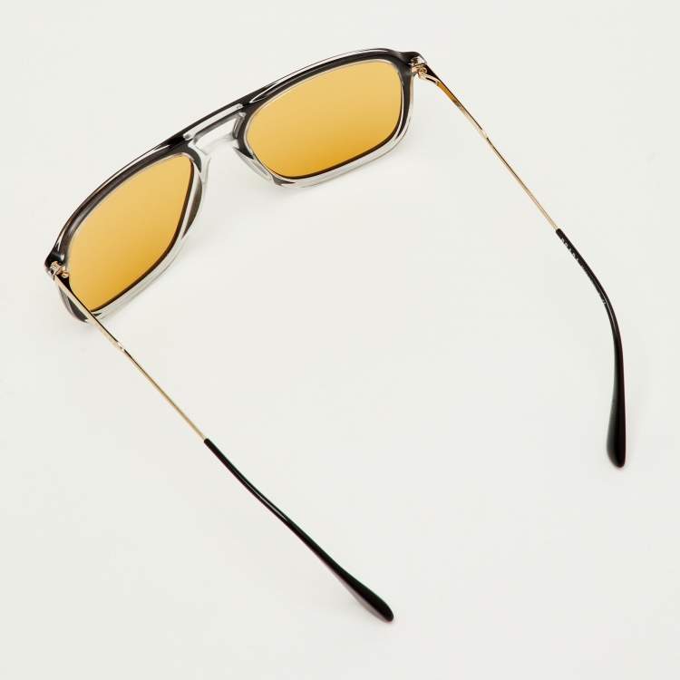 Pre Owned Prada Yellow/Black SPR 06V Frame Square Sunglasses