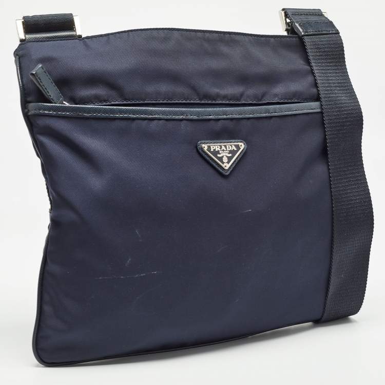 Pre Owned Prada Dark Blue Nylon and Leather Zip Messenger Bag