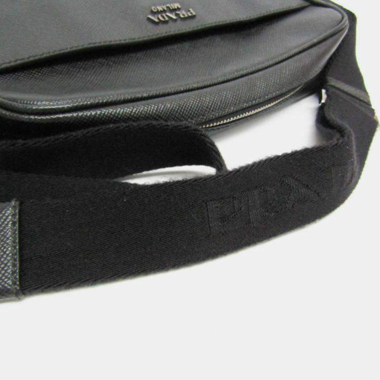 Pre Owned Prada Black Saffiano Leather Small Slit Pocket Messenger Bag