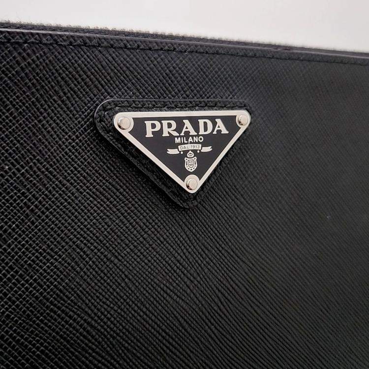 Pre Owned Prada Saffiano Clutch