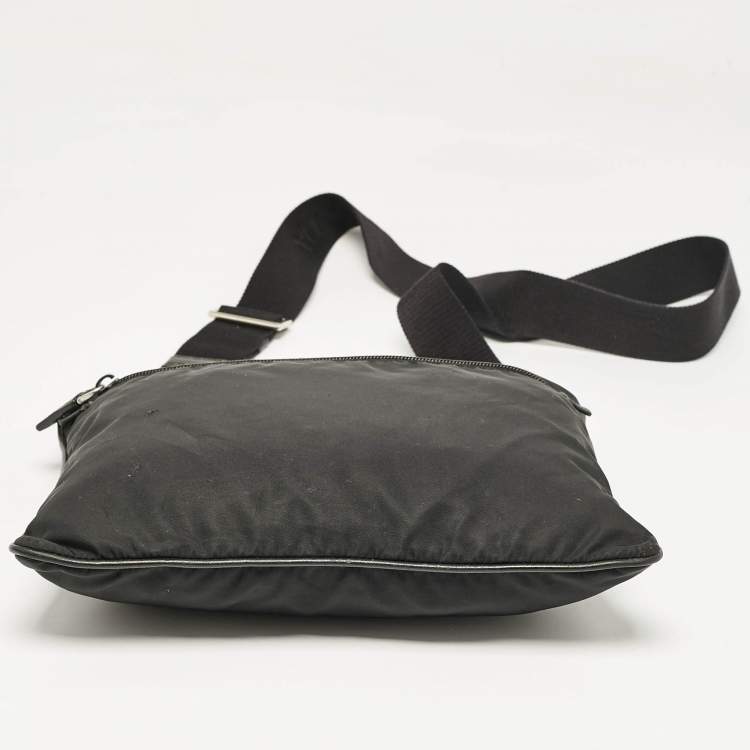 Pre Owned Prada Black Nylon Flat Messenger Bag