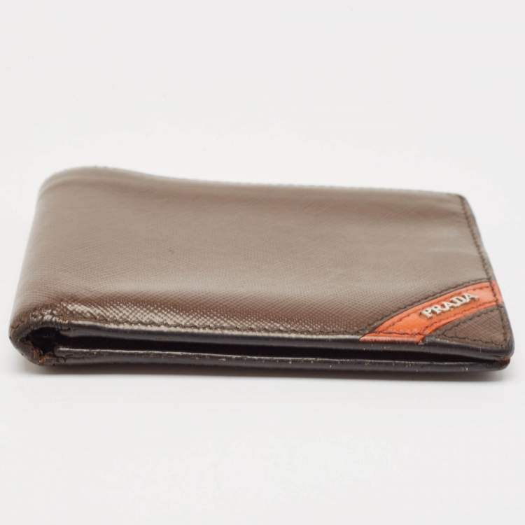 Pre Owned Prada Dark Brown/Orange Saffiano Metal Leather Bi Fold Wallet