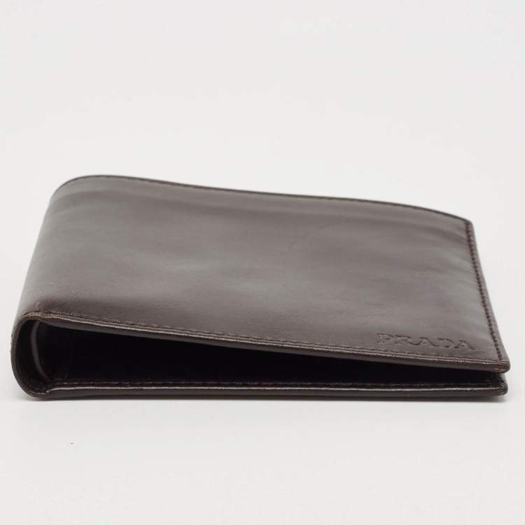Pre Owned Prada Dark Brown Vitello Sport Leather Bifold Wallet
