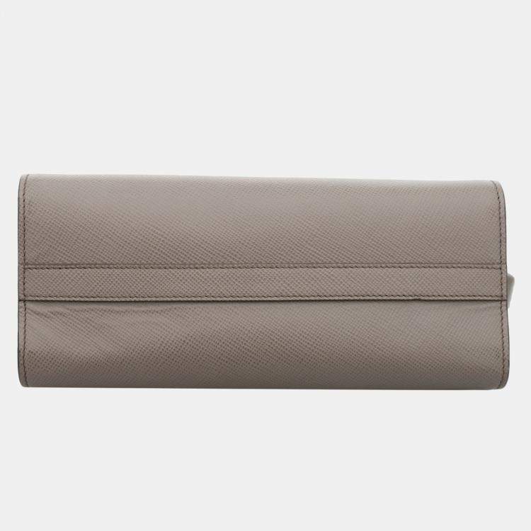 مملوكة مسبقًا Prada Saffiano Dark Grey Saffiano Leather Envelope Crossbody Bag
