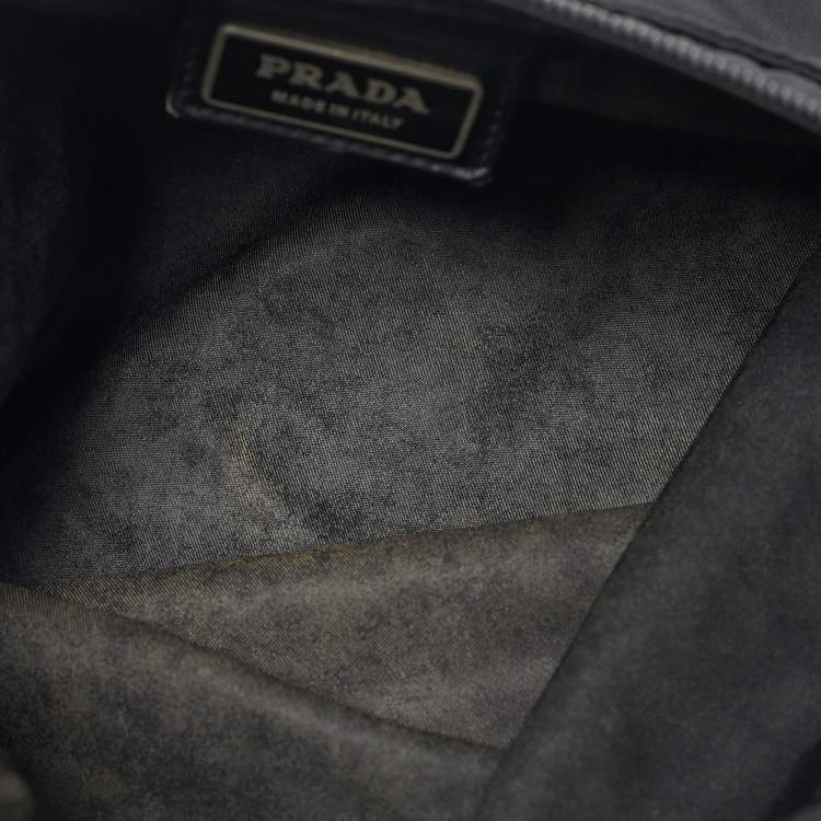 Pre Owned حقيبة مسنجر برادا نايلون بشعار أسود بسحاب فلات