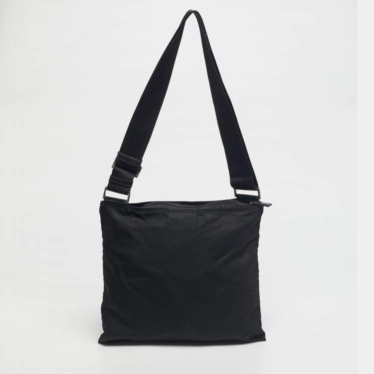 Pre Owned حقيبة مسنجر برادا نايلون بشعار أسود بسحاب فلات