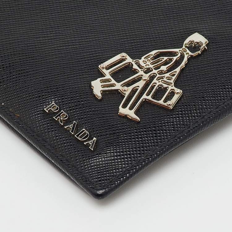 Pre Owned محفظة برادا ثنائية الطي جلد سافيانومعدني أسود بيلهوپ