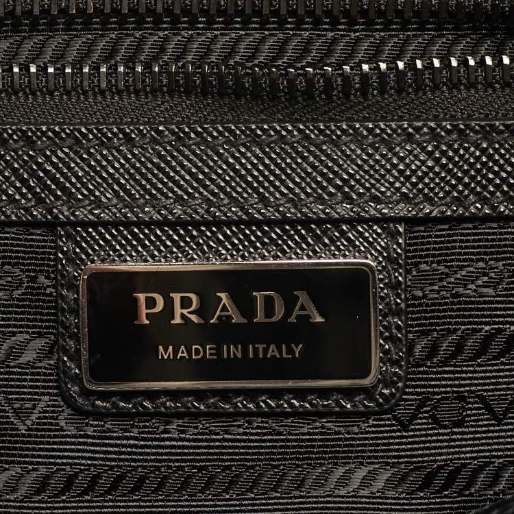 مملوكة مسبقًا Prada Black Re-Nylon and Saffiano Leather Messenger Bag