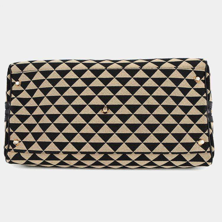 مملوكة مسبقًا Prada Symbol Embroideryfabric Travel Bag Beige/Black Canvas Saffiano Leather 