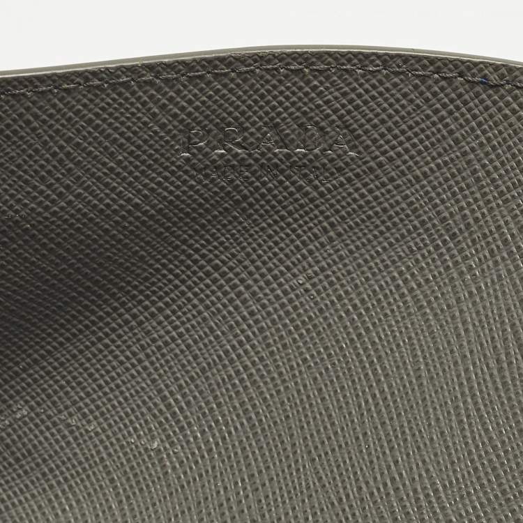 مملوكة مسبقًا Prada Grey/Blue Saffiano Leather Card Holder