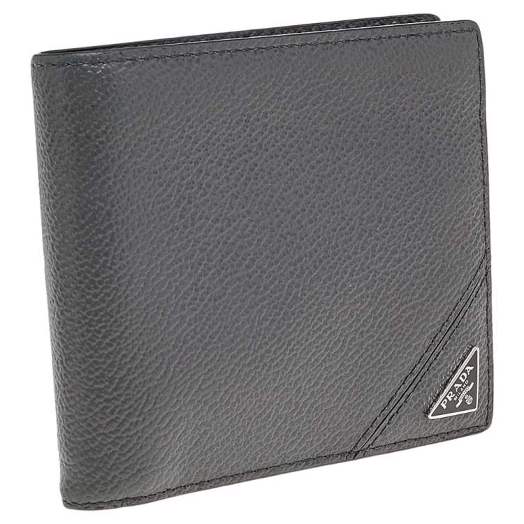 Pre Owned Prada Grey Vitello Grain Leather Bifold Wallet