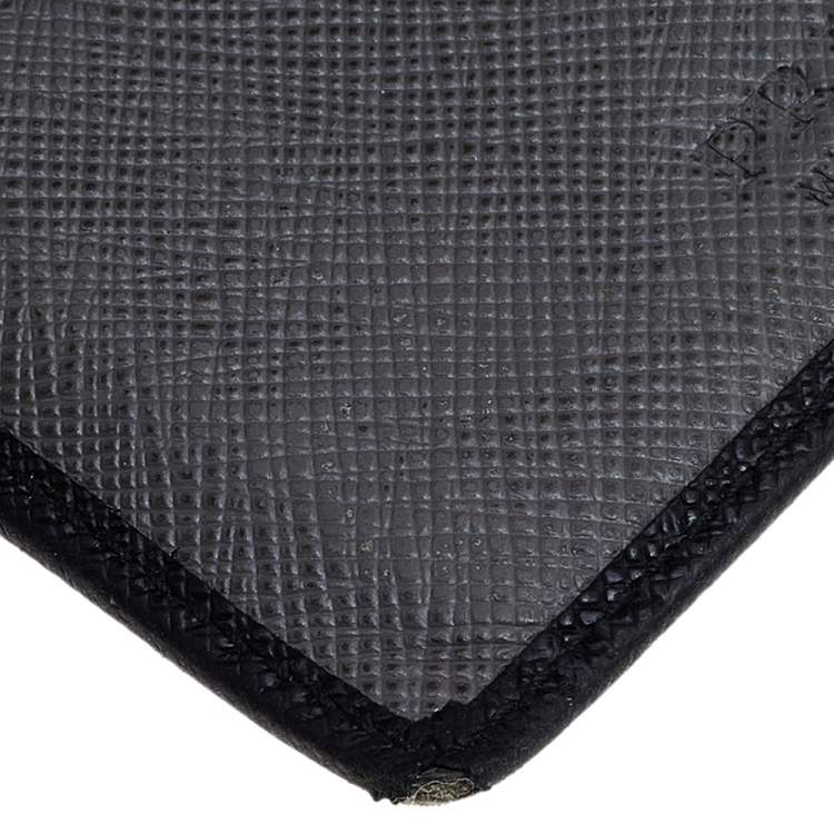 Pre Owned Prada Black Saffiano Leather Bifold Wallet  
