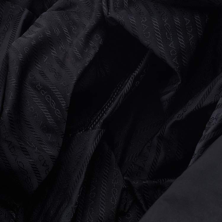 مملوكة مسبقًا Prada Black Nylon and Saffiano Leather Duffel Bag