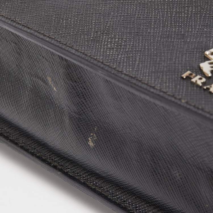 Pre Owned Prada Black Saffiano Lux Leather Porter Logo Wristlet Clutch