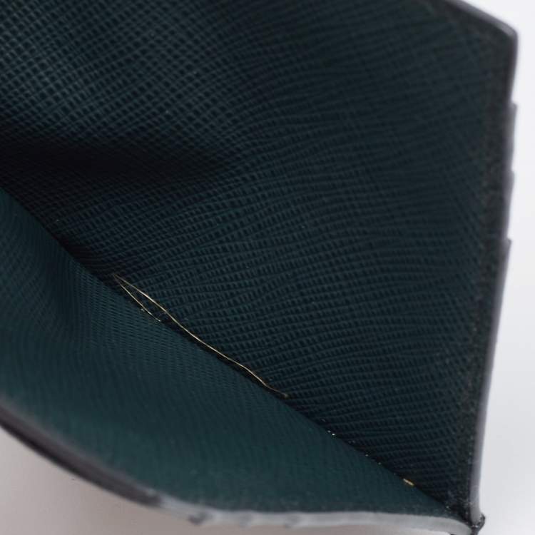 Pre Owned Prada Green Saffiano Metal Leather Triangular Logo Card Holder   