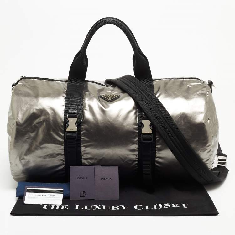 مملوكة مسبقًا Prada Black/Metallic Grey Tessuto Metal Duffel Bag