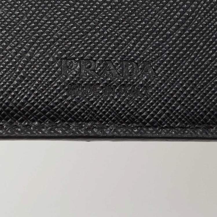 Pre Owned Prada Black Saffiano Metal Leather Logo Bifold Wallet